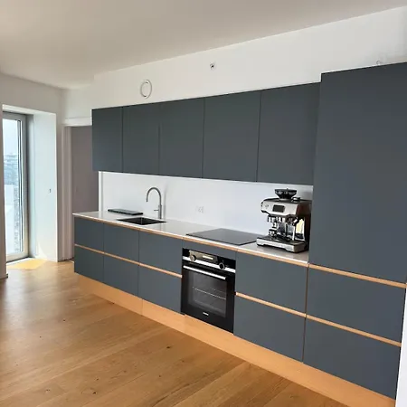 Sea View Apartament *